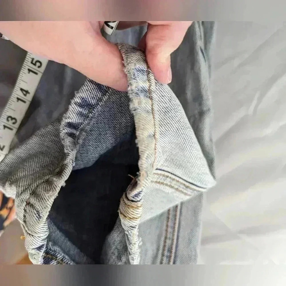 Rue21 Asymmetrical Waist Mom Jeans Size 0 Light Wash - Picture 12 of 16